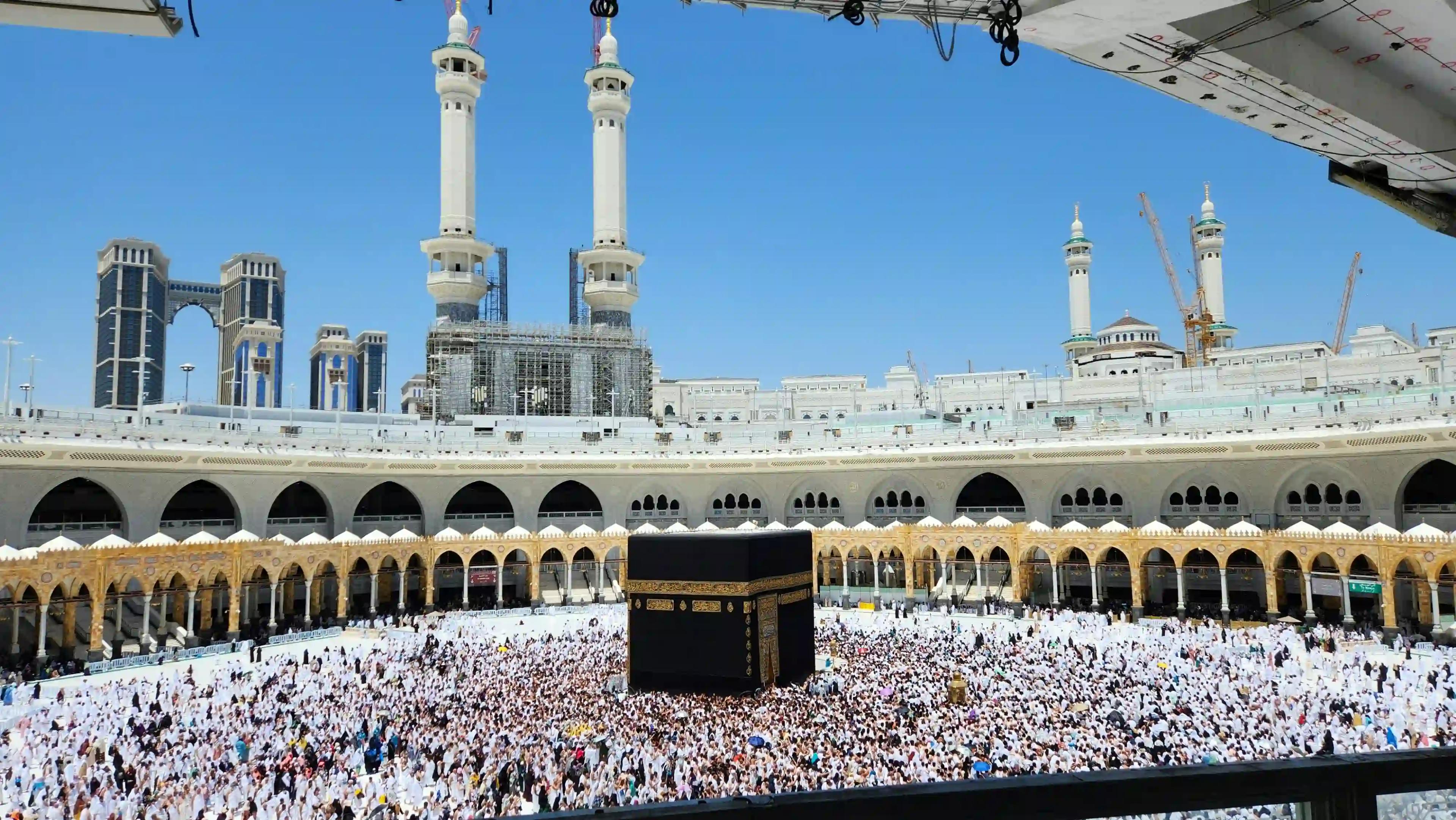 Easter Umrah Package 2027 from UK
