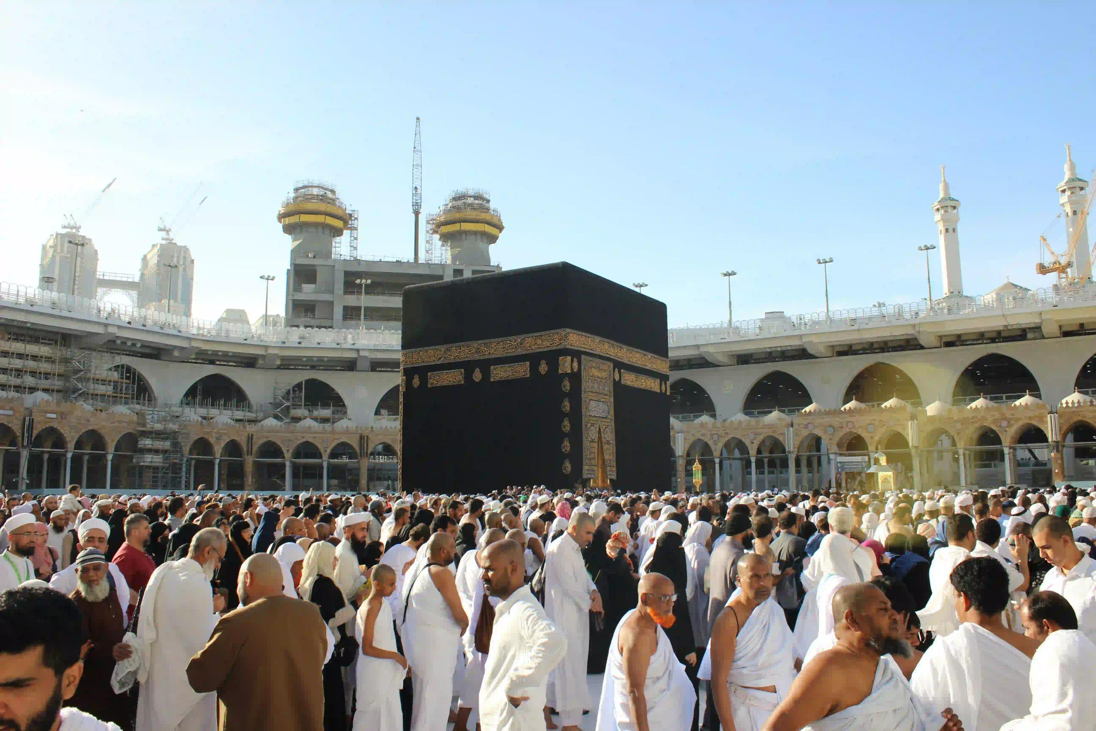 7 Nights 3-Star Spiritual Umrah Package with Full Tawaf & Ziyarah Guidance